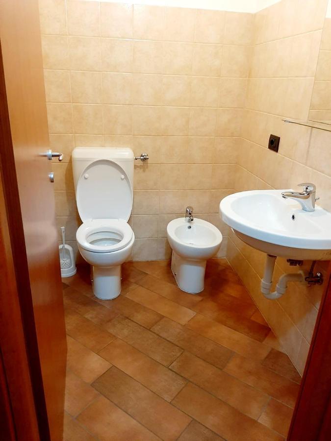 Il Vicolo By Turistica Appartement Domodossola Buitenkant foto