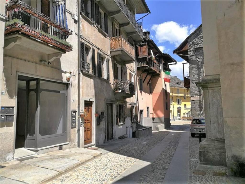 Il Vicolo By Turistica Appartement Domodossola Buitenkant foto